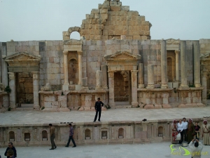 Panoramica de la Plaza Ovalada de Jerash